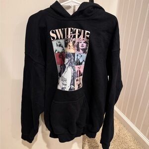 Taylor Swift girls hooded sweatshirt, size large